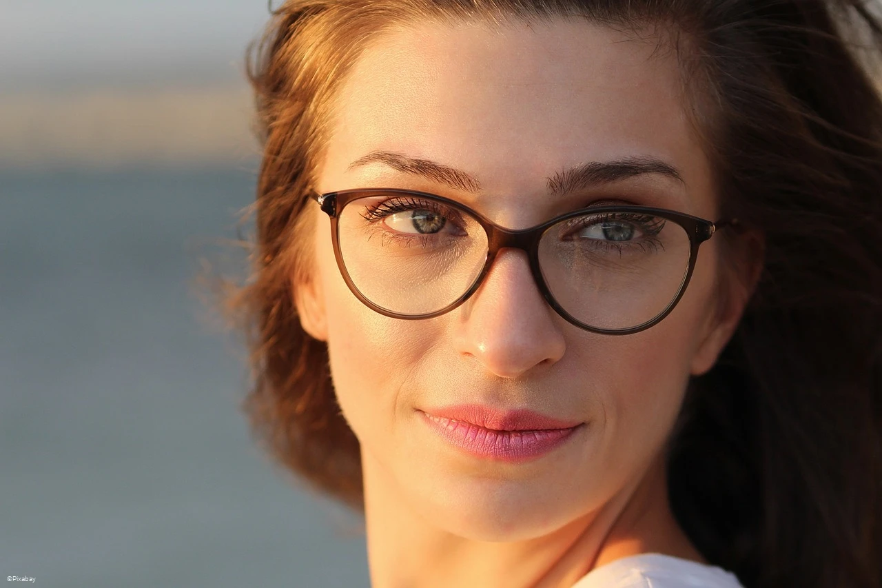glasses-4071873_1280.jpg